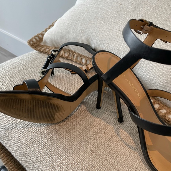 Black leather high heal sandal w tassel silver - Picture 5 of 9